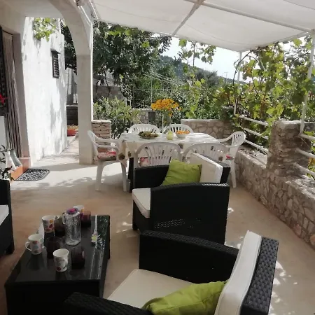 Apartment Berovic *