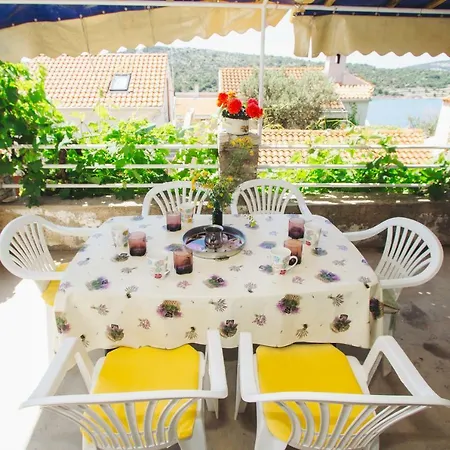 Apartment Berovic *